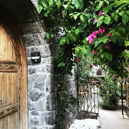 Alojamento de Acomodação e Pequeno-almoço No 5 Bodrum